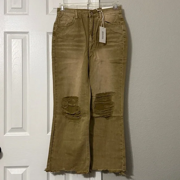 Zenana Outfitters Lt Camel Jeans - Picture 3 of 4